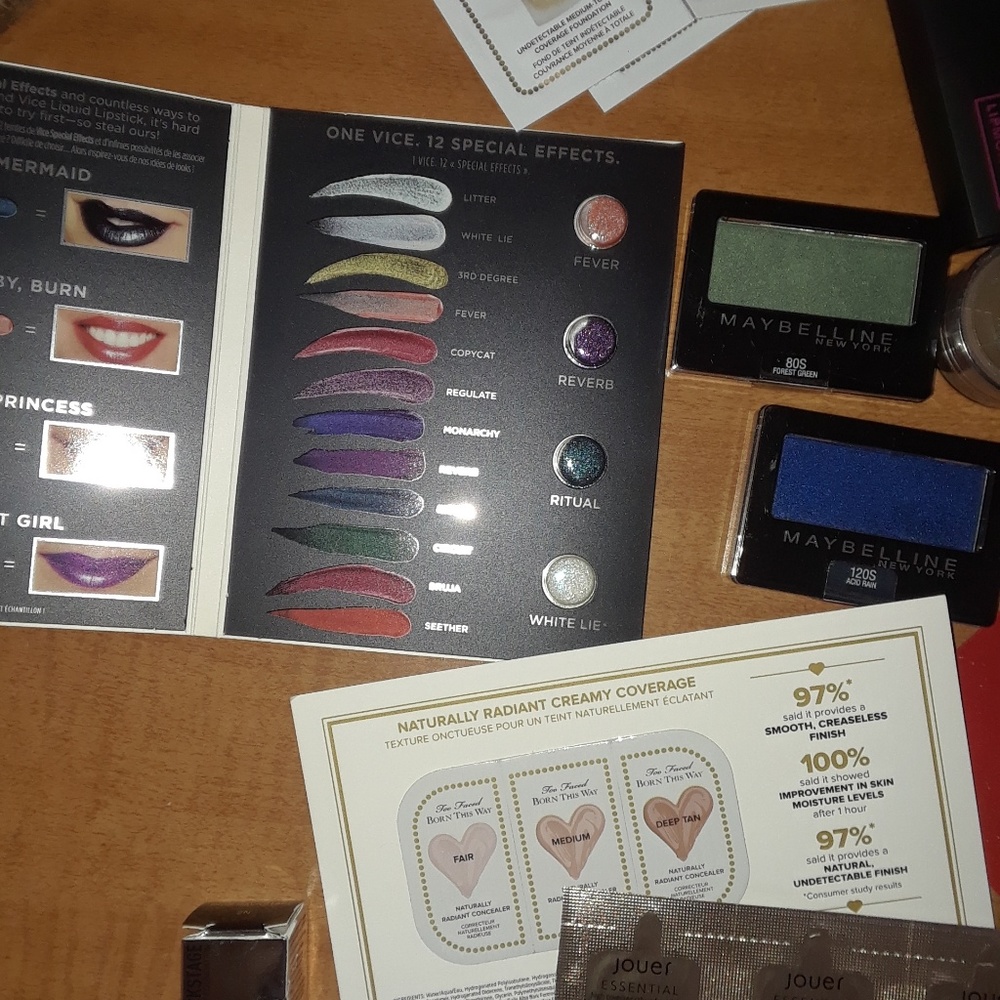 Makeup Lot - Picture 7 of 8